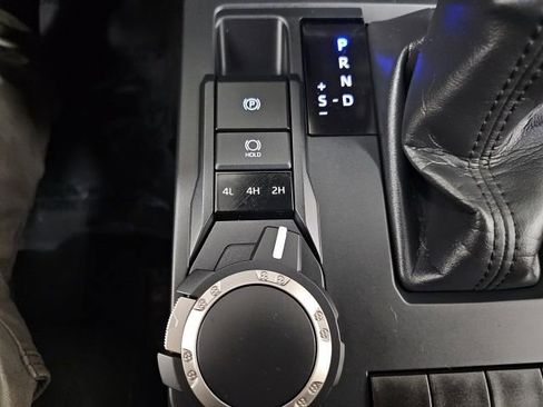 Certified 2024 Toyota Tacoma SR image 24