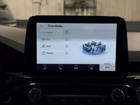 Used 2025 Ford Escape ST-Line AWD/4WD image 31