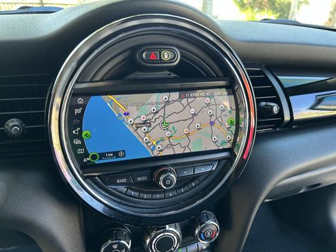 Used 2019 MINI Cooper S image 12