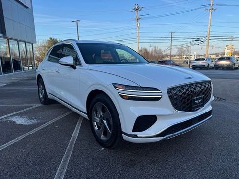 Used 2026 Genesis GV70 2.5T Select image 18