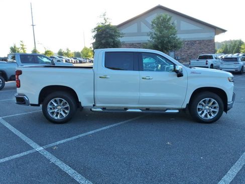 Certified 2019 Chevrolet Silverado 1500 LTZ AWD/4WD image 4