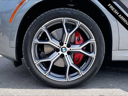 Used 2024 BMW X6 xDrive40i w/ Executive Package AWD/4WD image 33