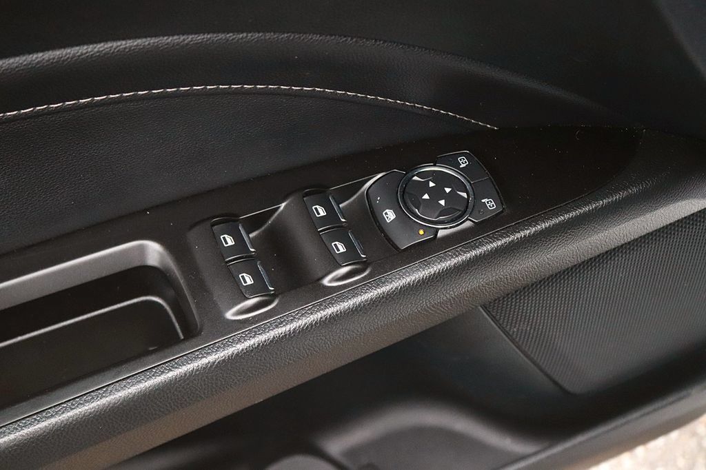Used 2019 Ford Fusion Titanium AWD/4WD image 13