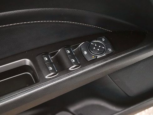 Used 2019 Ford Fusion Titanium AWD/4WD image 13
