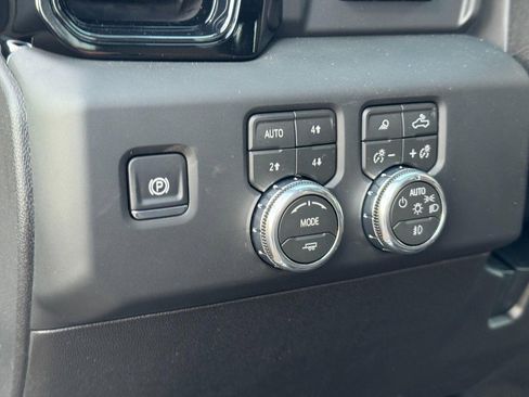New 2026 GMC Sierra 2500 AT4 w/ AT4 Premium Plus Package image 18