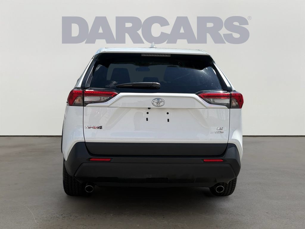 Used 2025 Toyota RAV4 LE AWD/4WD image 6