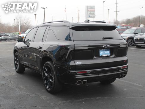 Certified 2024 Chevrolet Traverse RS w/ LPO, Floor Liner Package image 6