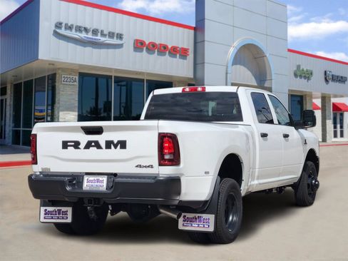 New 2026 RAM 3500 Tradesman AWD/4WD image 5
