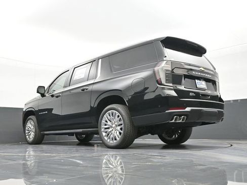 New 2026 Chevrolet Suburban High Country w/ Sun And Tow Package AWD/4WD image 46