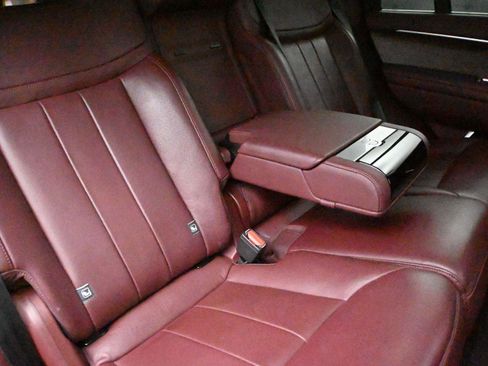 Used 2023 Land Rover Range Rover Long Wheelbase Autobiography image 33