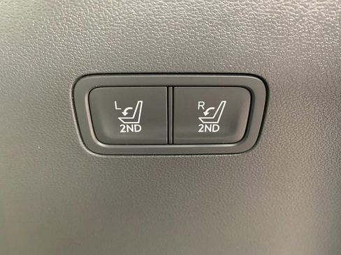 Certified 2025 Hyundai Santa Fe SEL w/ Tow & Go Package image 18