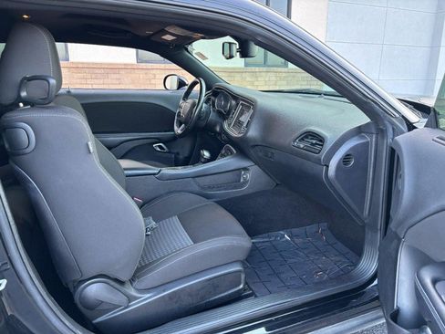 Used 2022 Dodge Challenger R/T RWD image 11