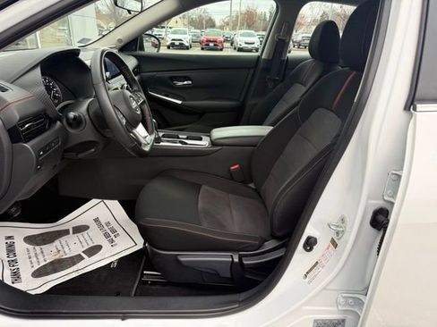 Used 2023 Nissan Sentra SR w/ Midnight Edition Package image 15