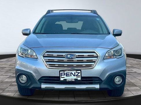 Used 2017 Subaru Outback 2.5i Limited AWD/4WD image 2