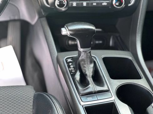 Used 2018 Kia Optima S FWD image 12