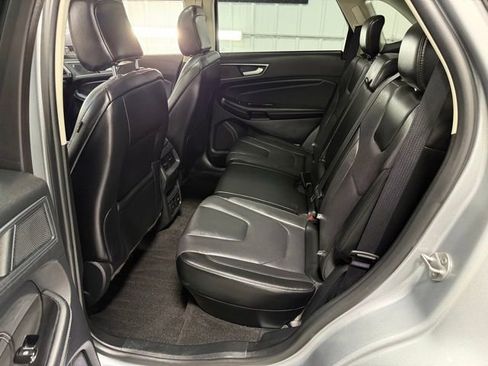 Used 2020 Ford Edge Titanium w/ Equipment Group 301A AWD/4WD image 11