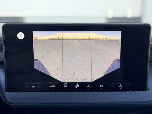 Used 2025 Ford Maverick XL image 24