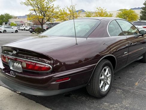 Used 1995 Buick Riviera Supercharged Coupe FWD image 14