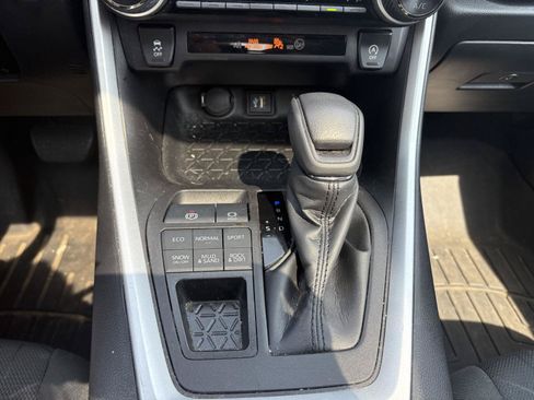 Used 2023 Toyota RAV4 XLE w/ Convenience Package AWD/4WD image 16