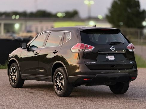 Used 2016 Nissan Rogue S AWD/4WD image 10