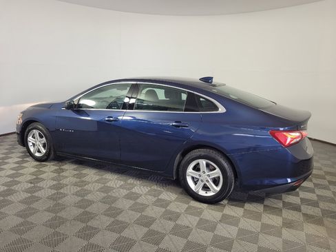 Used 2022 Chevrolet Malibu LT FWD image 3