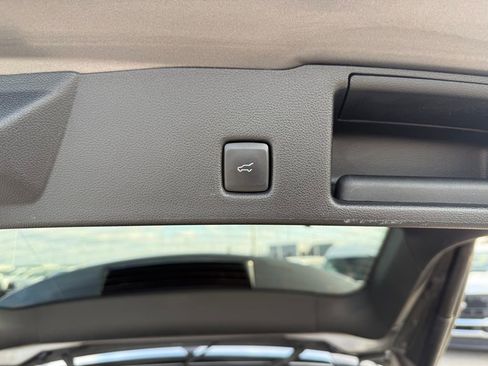 Used 2022 Ford Escape SEL w/ Technology Package image 37