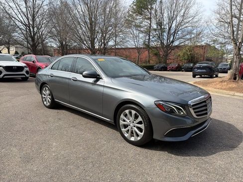 Used 2017 Mercedes-Benz E 300 image 7