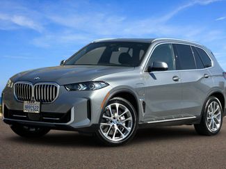 Used 2025 BMW X5 xDrive50e w/ Premium Package video 1