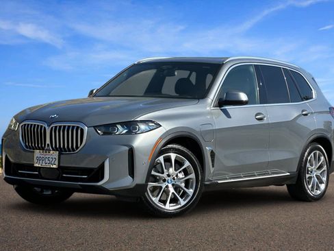 Used 2025 BMW X5 xDrive50e w/ Premium Package image 1
