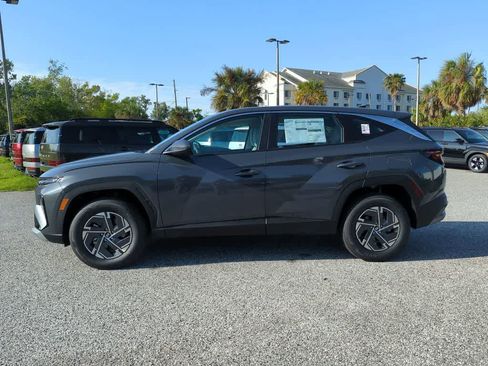 New 2026 Hyundai Tucson Blue SE image 3