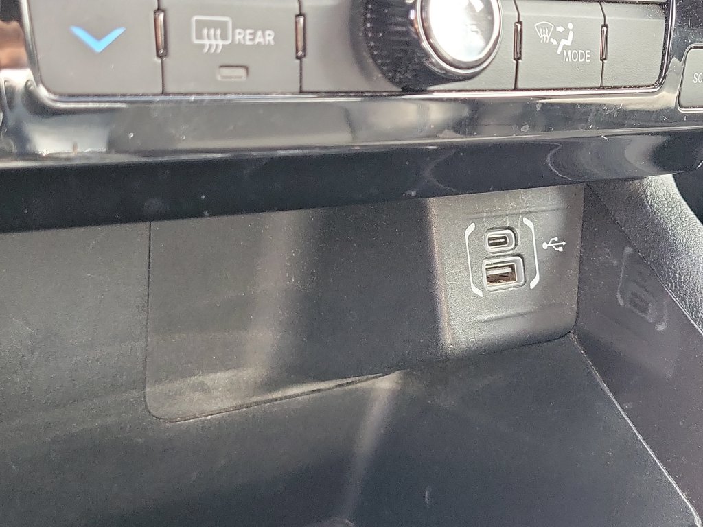 Used 2022 Jeep Compass Latitude FWD image 17