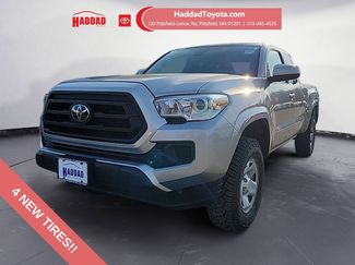 Used 2023 Toyota Tacoma SR video 1