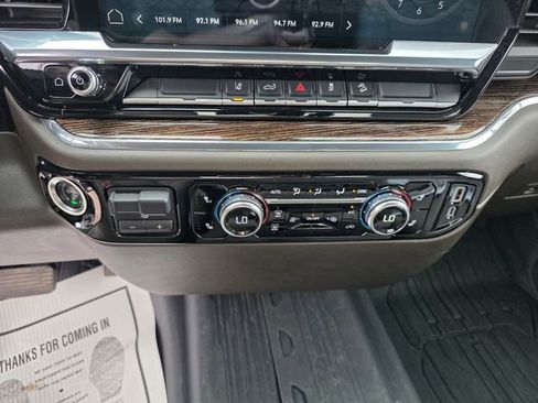 Used 2024 GMC Sierra 3500 SLE w/ SLE Convenience Package AWD/4WD image 19