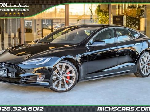 Used 2021 Tesla Model S Performance image 1
