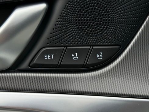 Used 2025 Genesis G70 2.5T w/ Sport Prestige Package image 24