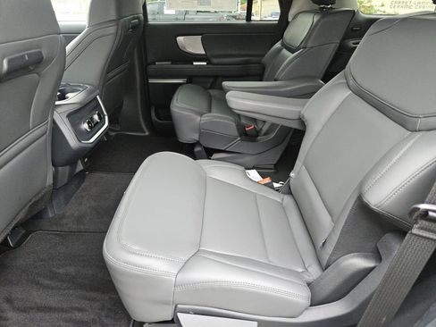 New 2026 Ford Expedition Active RWD image 27