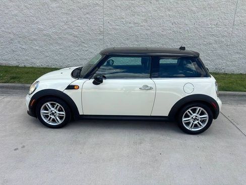 Used 2011 MINI Cooper Hardtop FWD image 15