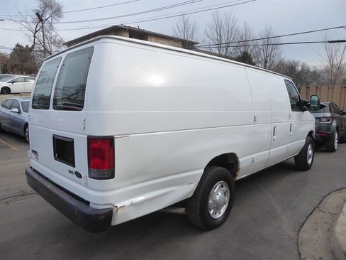 Used 2014 Ford E-250 and Econoline 250 Extended image 7