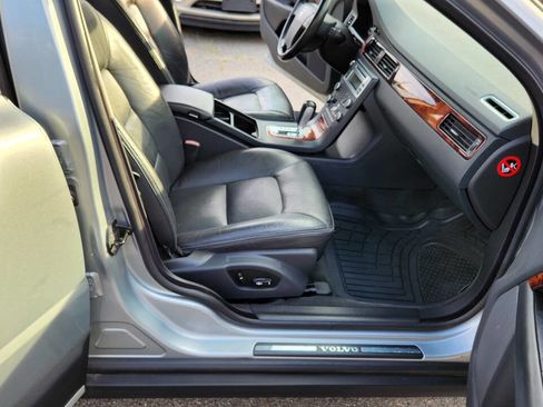 Used 2008 Volvo XC70 3.2 image 40