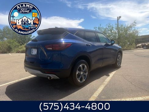 Used 2023 Chevrolet Blazer LT FWD image 5