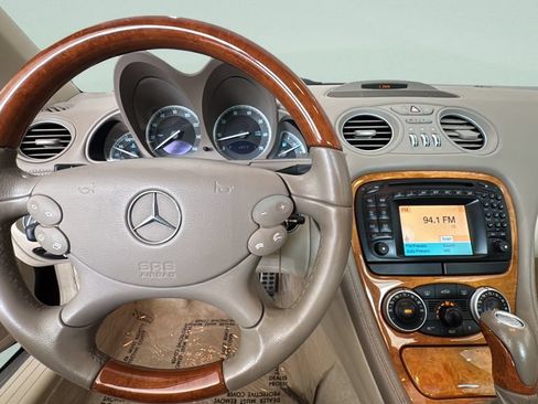 Used 2004 Mercedes-Benz SL 500 image 17