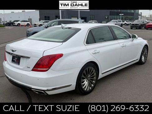 Used 2018 Genesis G90 5.0 Ultimate RWD image 11