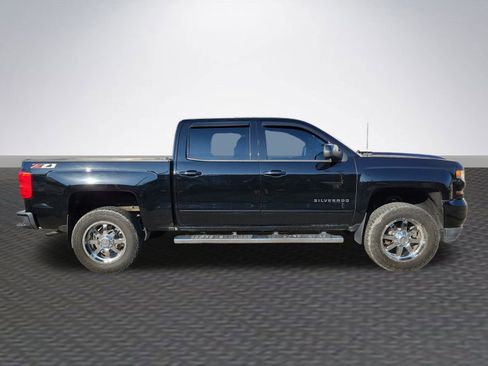 Used 2018 Chevrolet Silverado 1500 LT w/ All Star Edition image 4