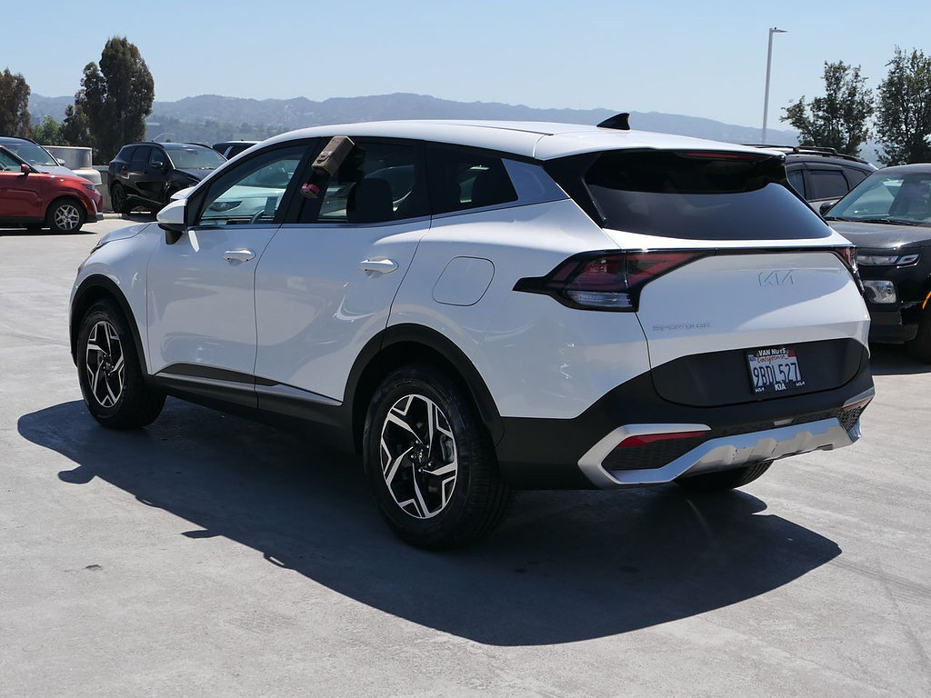 Used 2023 Kia Sportage LX FWD image 6