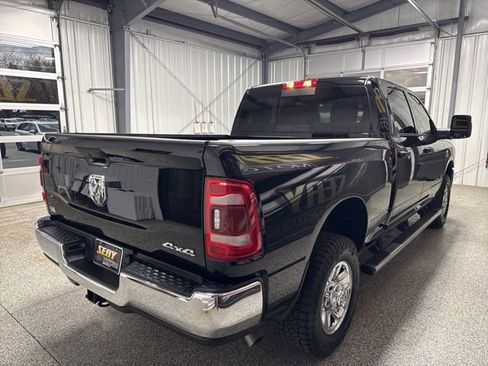 Used 2024 RAM 2500 Tradesman w/ Chrome Appearance Group AWD/4WD image 21