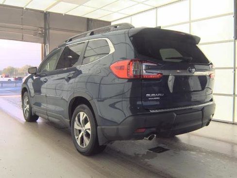 Used 2023 Subaru Ascent Premium w/ Convenience Package AWD/4WD image 5
