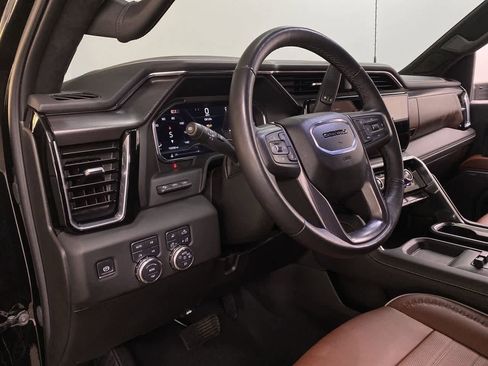 Used 2025 GMC Sierra 2500 Denali Ultimate w/ Max Trailering Package image 2