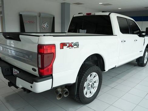 Used 2022 Ford F250 Platinum w/ FX4 Off-Road Package image 5
