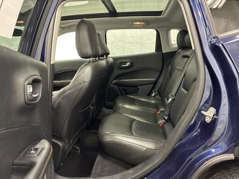Used 2019 Jeep Compass Limited w/ Safety & Security Group AWD/4WD image 11
