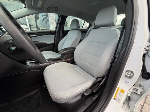 Used 2019 Chevrolet Cruze LS w/ LS Convenience Package FWD image 12